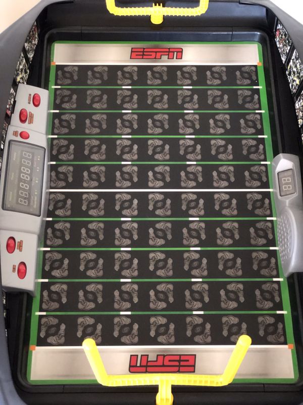 FISHER PRICE ESPN FAST ACTION FOOTBALL GAME TABLE for Sale in
