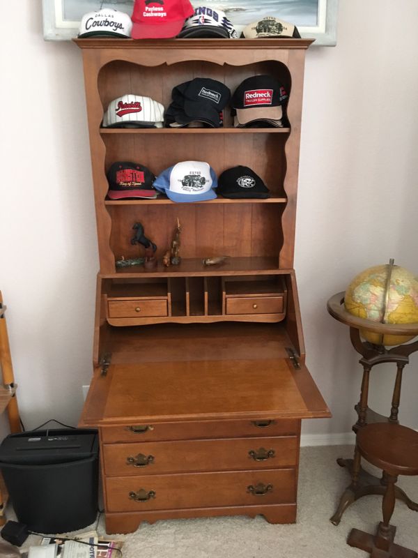 Ethan Allen Vermont maple secretary desk with hutch from the 1960s for Sale in Glendale, AZ