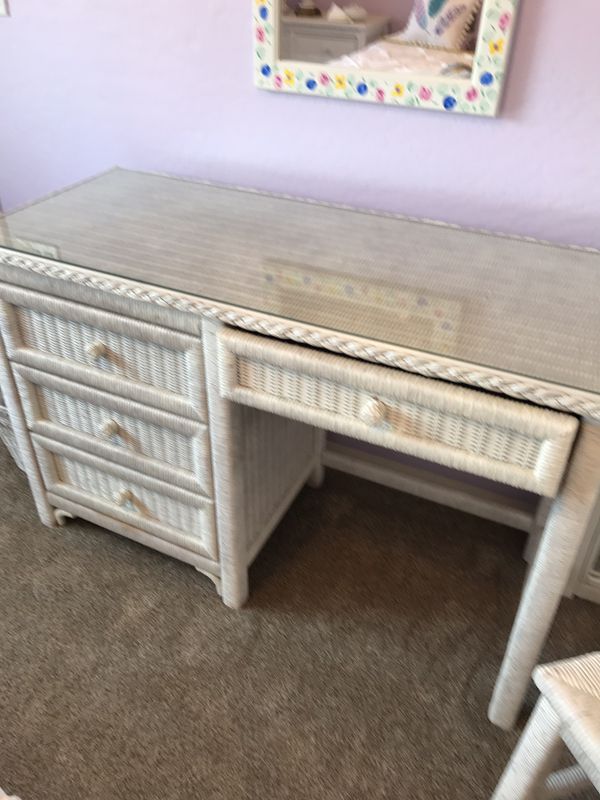 Lexington Henry Link White Wicker Bedroom Furniture For Sale In Phoenix