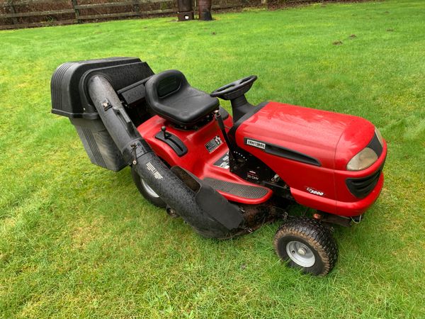 Craftsman LT 3000 Riding mower 20 hp Briggs, 6 speed 42” deck with ...