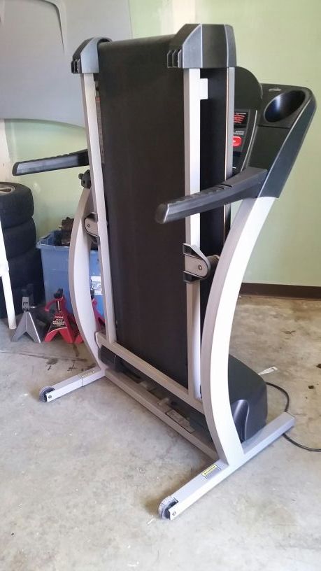 Proform 520x treadmill for Sale in Everett, WA - OfferUp