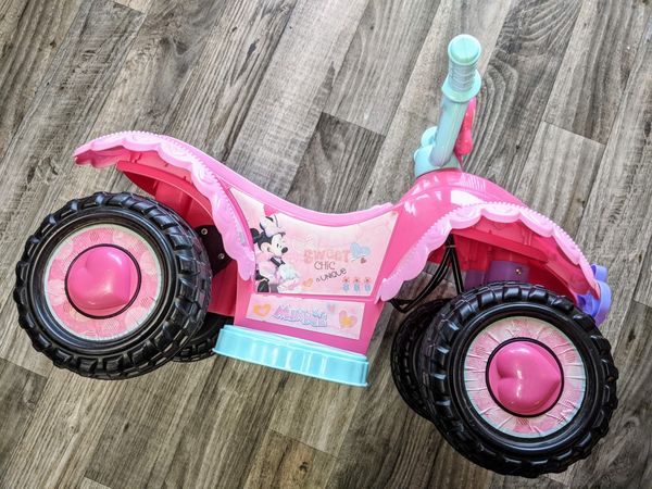 minnie mouse power wheel scooter