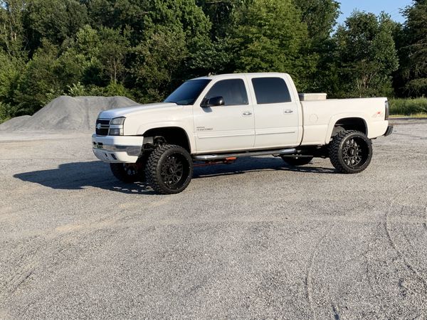 06 CHEVY SILVERADO 2500 HD for Sale in Raleigh, NC - OfferUp