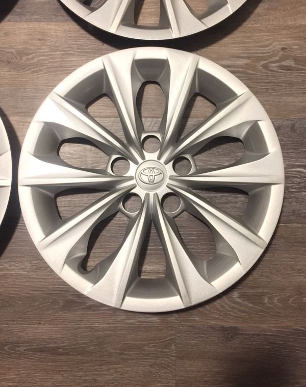 Genuine Toyota Camry 2015 2016 2017 OEM 16" Hubcaps / Wheel Covers for