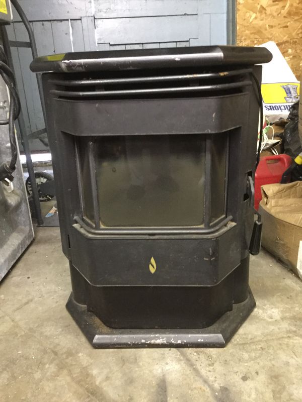 Whitfield Pellet Stove for Sale in Sultan, WA OfferUp