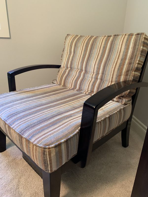 Ashley living room chair for Sale in Renton, WA - OfferUp