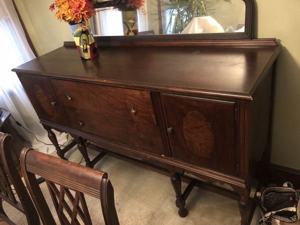 1905 Victorian dining room set. Hutch, Buffet, 6 chairs and two leafs ...