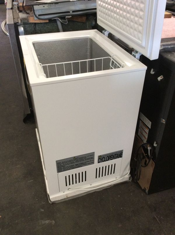 NEW ASCOLI 5 cu ft Chest Freezer for Sale in Tampa, FL OfferUp
