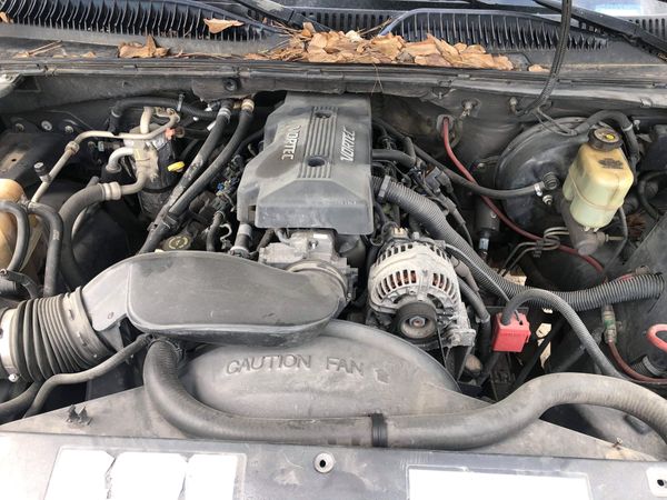 2002 Chevrolet Suburban for Sale in Houston, TX - OfferUp