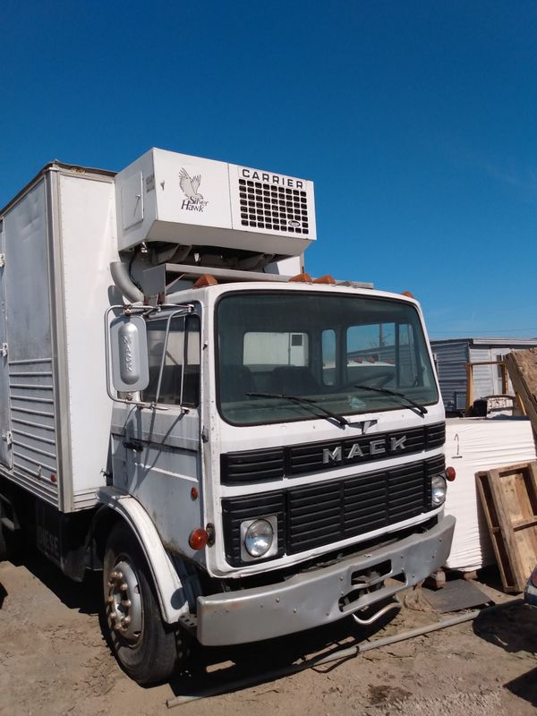 1982 MACK REEFER BOX TRUCK for Sale in Sacramento, CA OfferUp