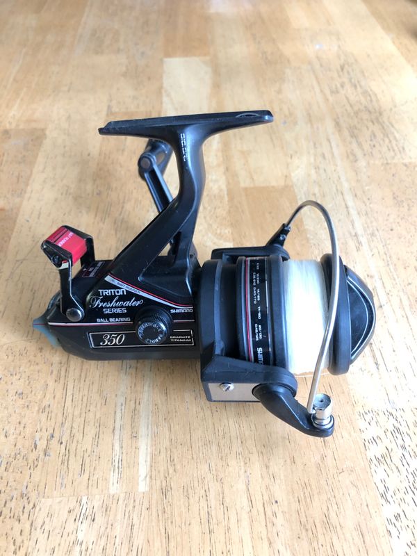 Shimano Baitrunner 350 Triton Series fishing reel! for Sale in Monterey