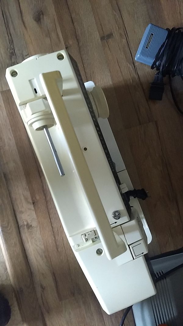 Singer 4562 Sewing Machine for Sale in Olympia, WA OfferUp