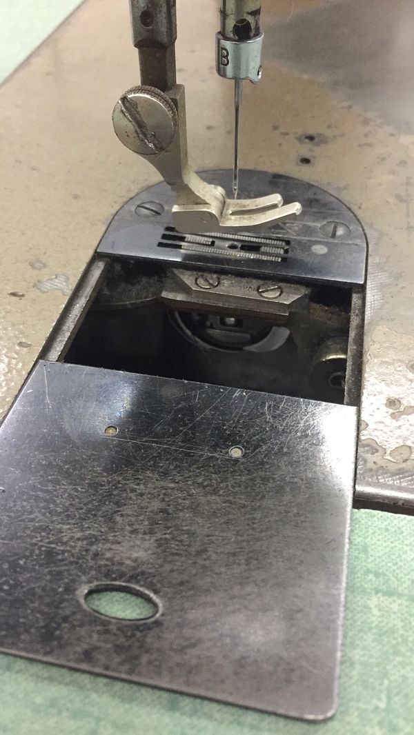 Columbia N4302 Industrial Sewing Machine for Sale in Seattle, WA OfferUp