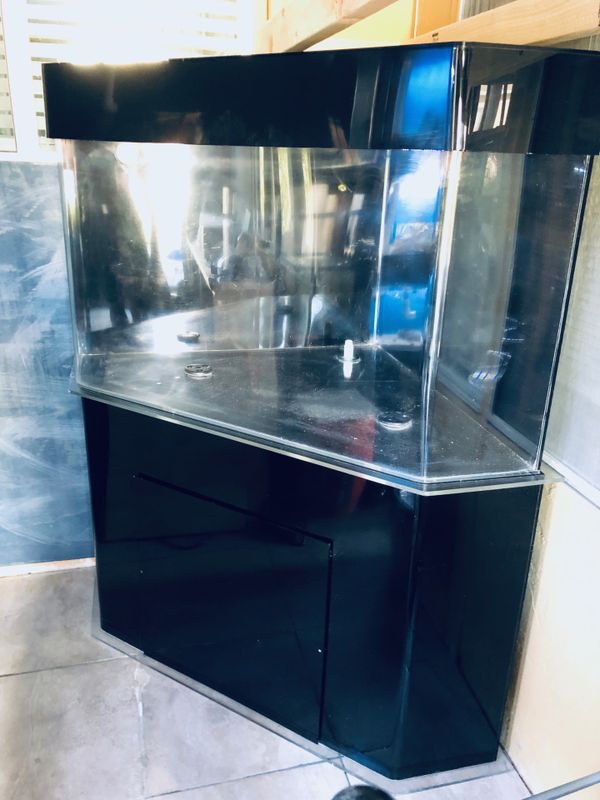 150 Gallon Custom Acrylic Aquarium For Sale for Sale in Long Beach, CA