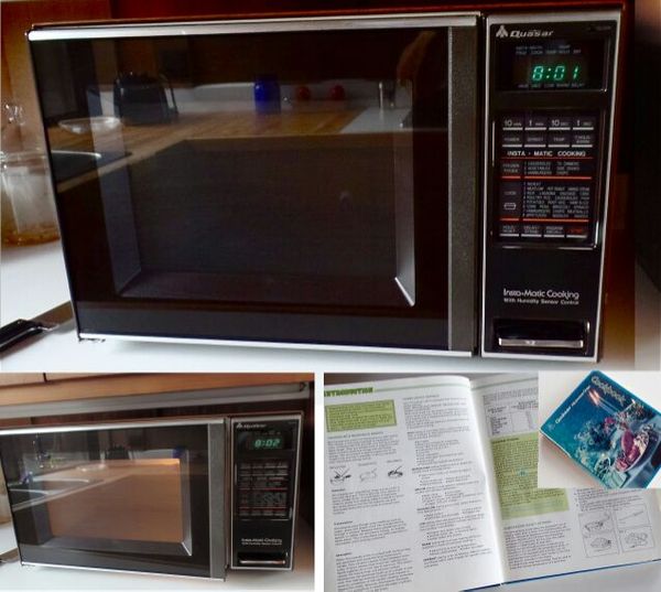 Rare Vintage 1981 Original Quasar Microwave Oven in excellent working