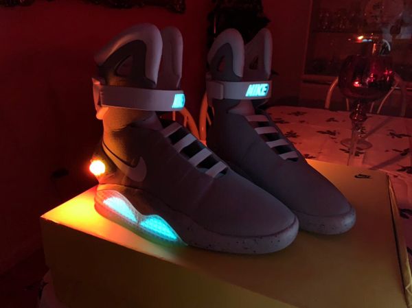 nike air mag 2011 price