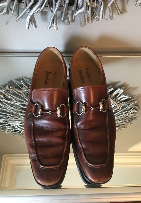 Magnanni Neiman Marcus men shoe size 9 for Sale in Downers Grove, IL - OfferUp