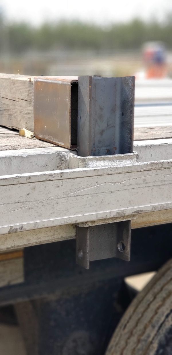 Pipe Stake DUNNAGE HOLDER w/ Safety Pin Hole for Hotshot/Flatbed