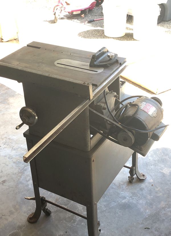 delta rockwell table saw
