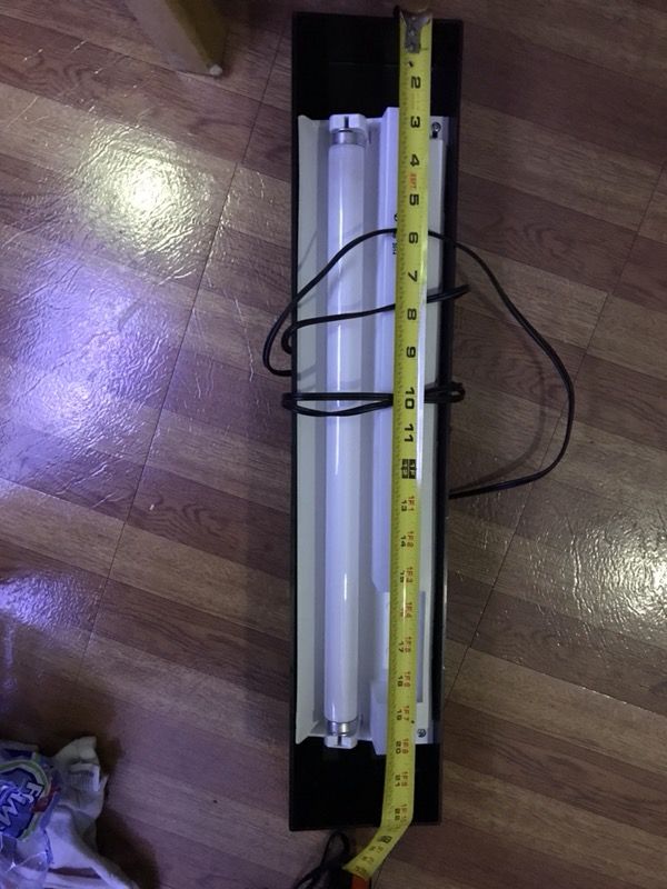 Aquarium Equipment, Model 24RFH Aquarium Equipment cover and light model 24RFH for Sale in