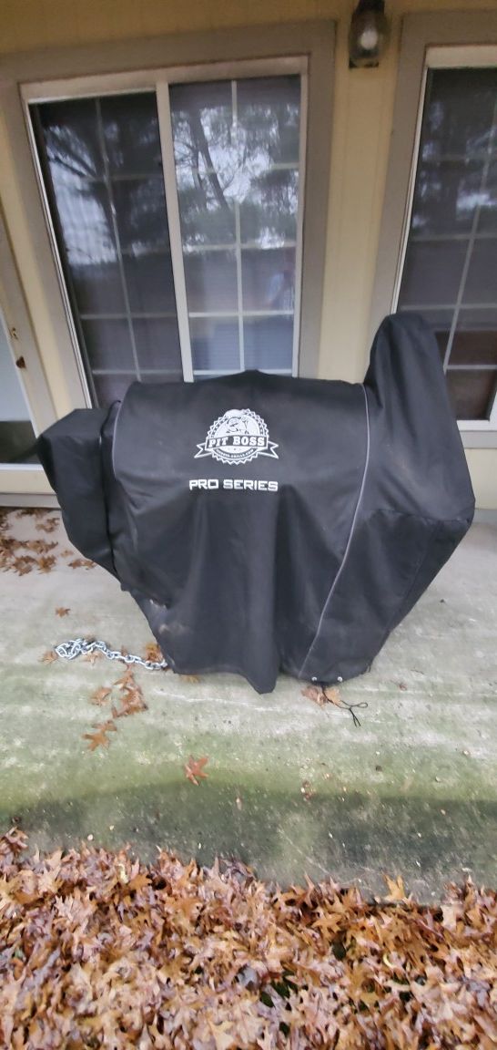 Pit Boss Pro Series 820 Cubic Inch Grill for Sale in Burlington, KY