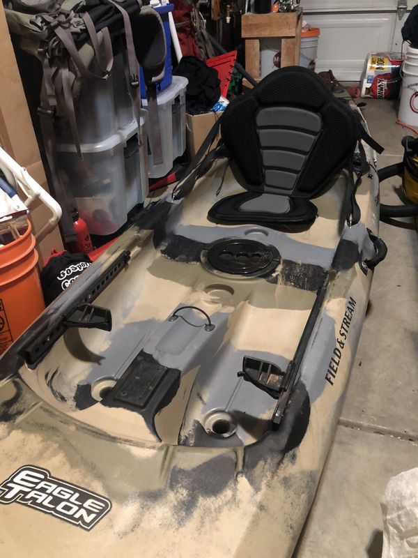 Field and stream eagle talon 12” kayak for Sale in Livermore, CA OfferUp