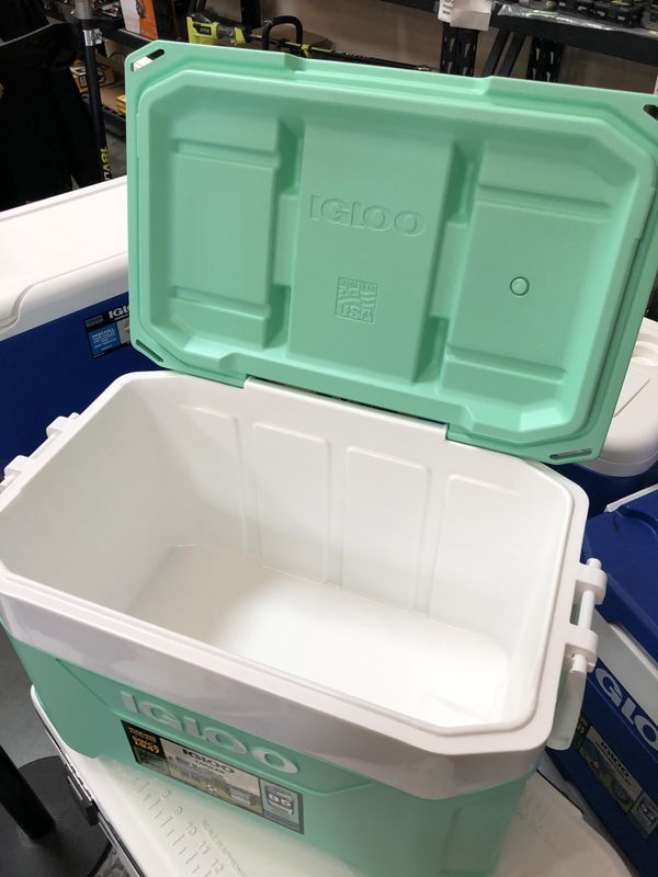 IGLOO 85 CAN 50 QUART MINT COLOR ICE COOLER for Sale in San Bernardino