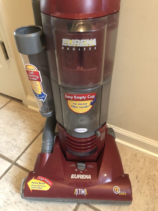 Eureka Altima Bagless Vacuum ( great power, the peddle lock is manually ...