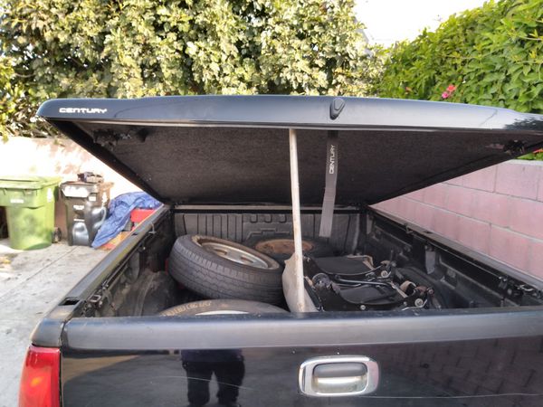 Truck bed cover 2002 Chevy Silverado long bed for Sale in Los Angeles, CA OfferUp