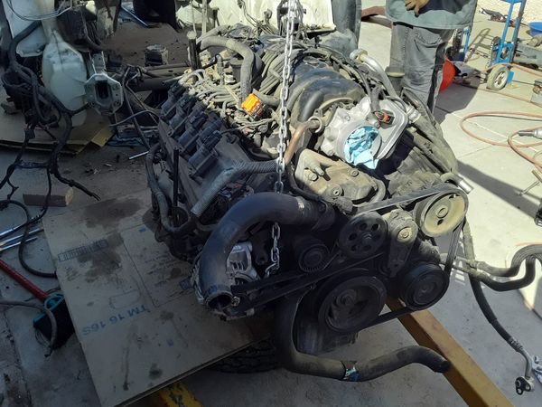 Motor and Transmission 2005 Chrysler 300C Hemi V8 5.7L for Sale in ...