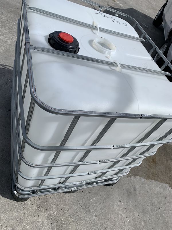 Water tank pressure washer mobile detailing 275 gallon for Sale in