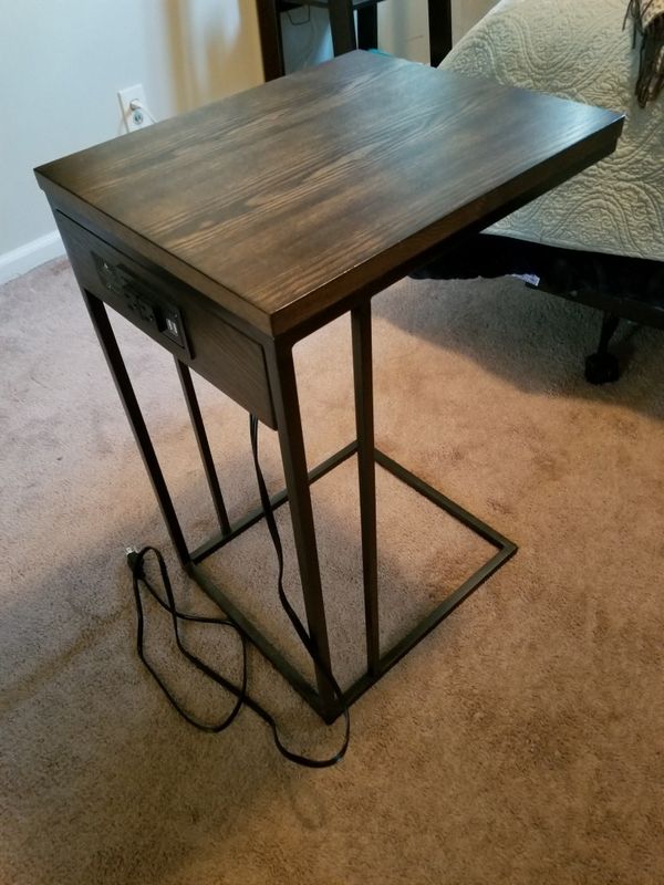 Tainoki side table/desk w/ power outlets for Sale in Torrance, CA OfferUp