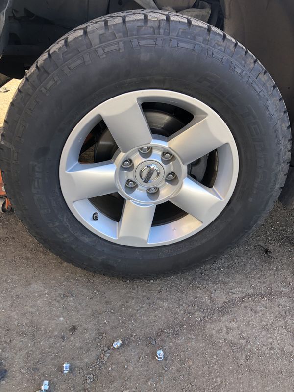 Nissan Armada wheels and tires like brand new tires for Sale in Phoenix