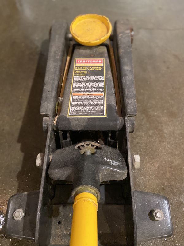 Craftsman 3.5 Ton Floor Jack for Sale in Sioux City, IA - OfferUp