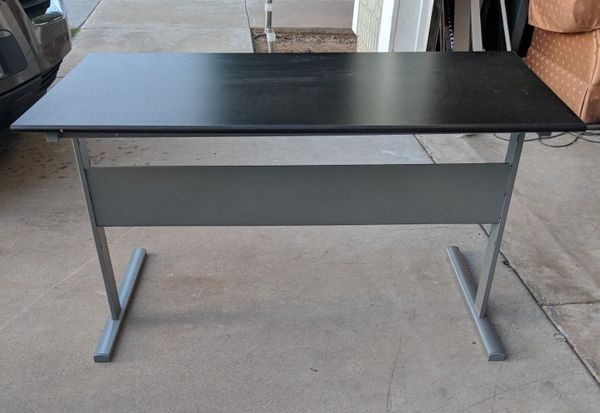 Ikea Fredrik Desk In Excellent Condition Delivery Available For