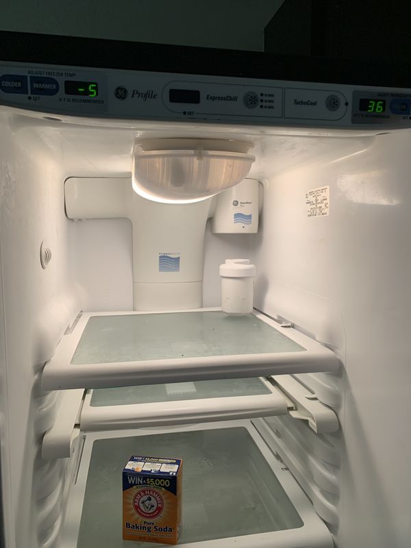 GE Refrigerator No water comes out of the device. If it makes ice