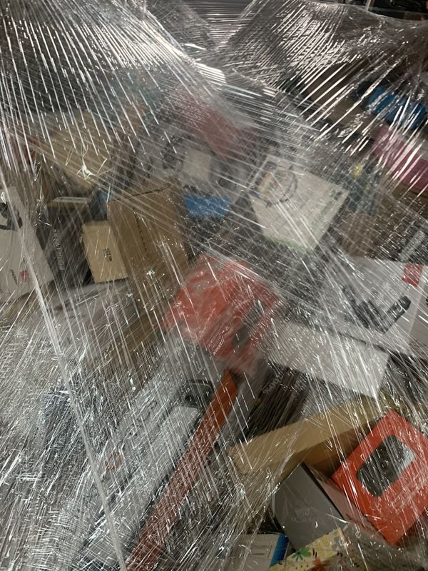 Amazon returns pallets for sale for Sale in Glendora, CA