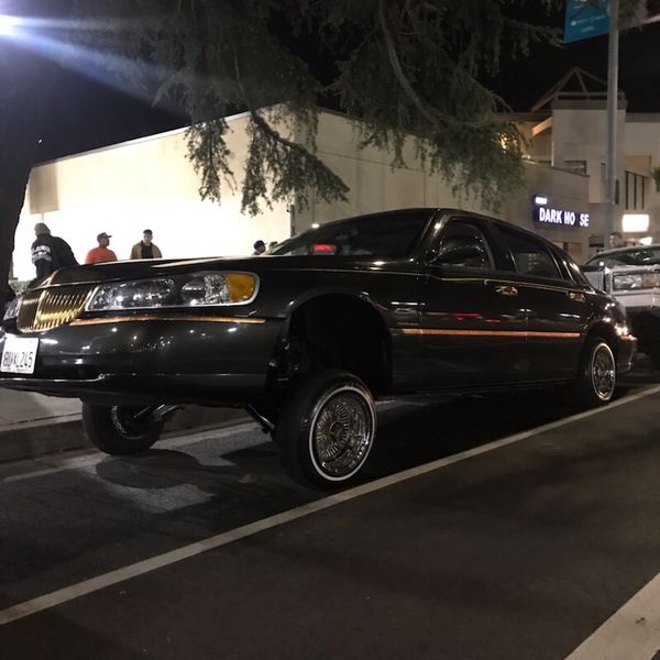 98 Lincoln town car for Sale in Los Angeles, CA OfferUp