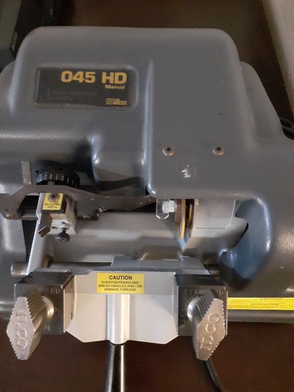 Ilco key cutter Performance series 045 HD for Sale in Cincinnati, OH