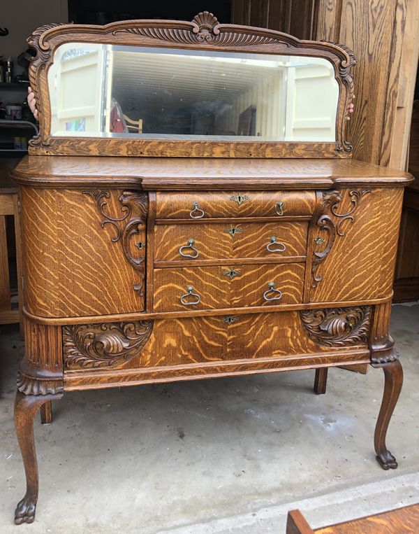 Antique 100+ Year Old Solid Oak Wood Buffet for Sale in San