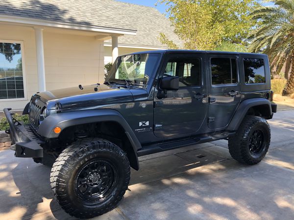 Jeep Wrangler 2008 stick shift 3.5 lift 35 tires 18500 for Sale in Las ...