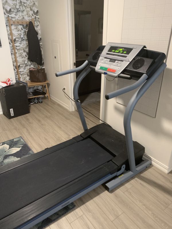 Treadmill NordicTrack C 1800i for Sale in Portland, OR OfferUp