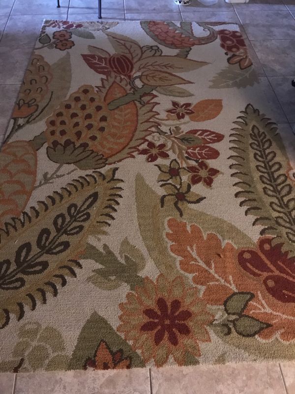 Pottery Barn 5 x 8 feet wool rug cocoa Floral for Sale in Gilbert, AZ OfferUp