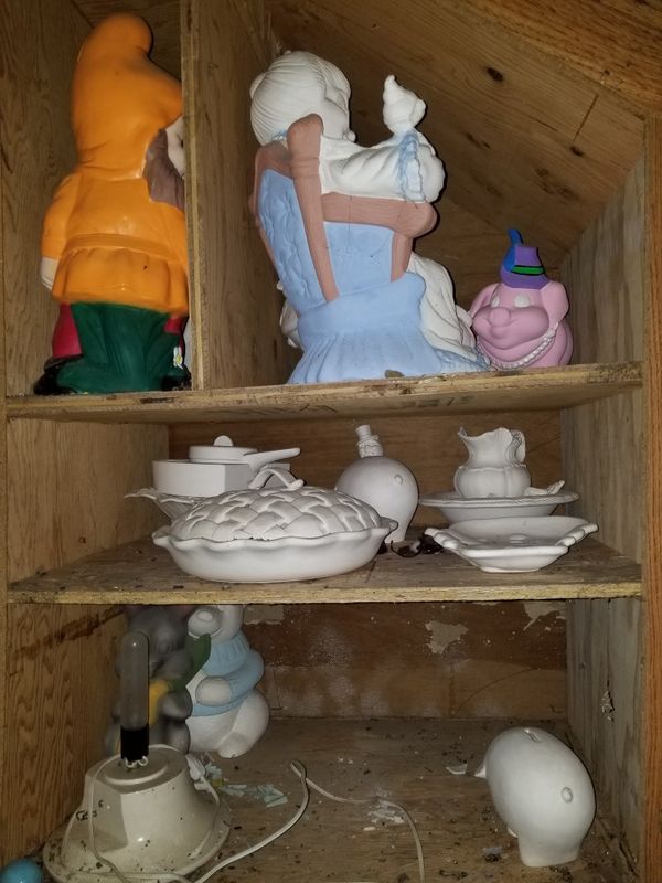 Free ceramic molds and greenware for Sale in Lynnwood, WA OfferUp