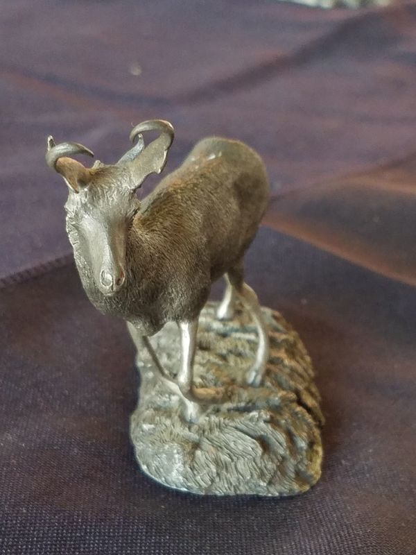 Franklin Mint The Pronghorn Antelope fine pewter figurine 1976 by R