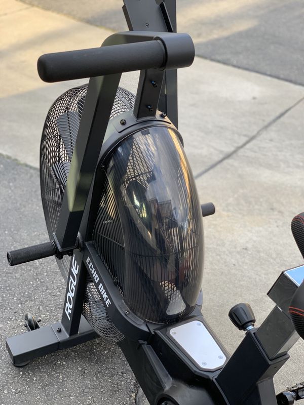 Rogue Fitness Echo Air Bike w/ Wind Guard and Phone Holder MINT for