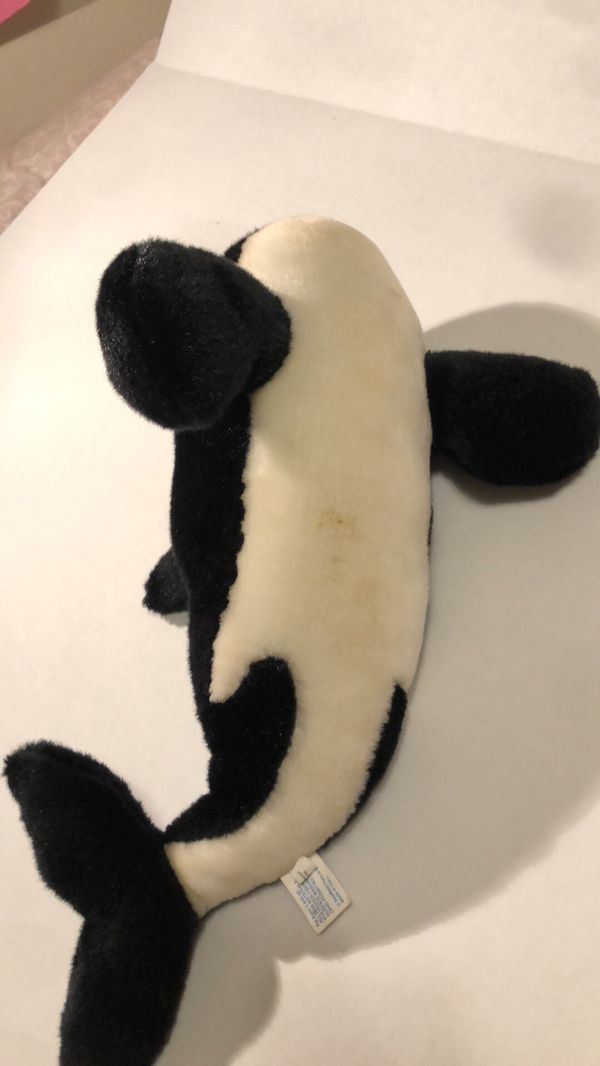 shamu doll