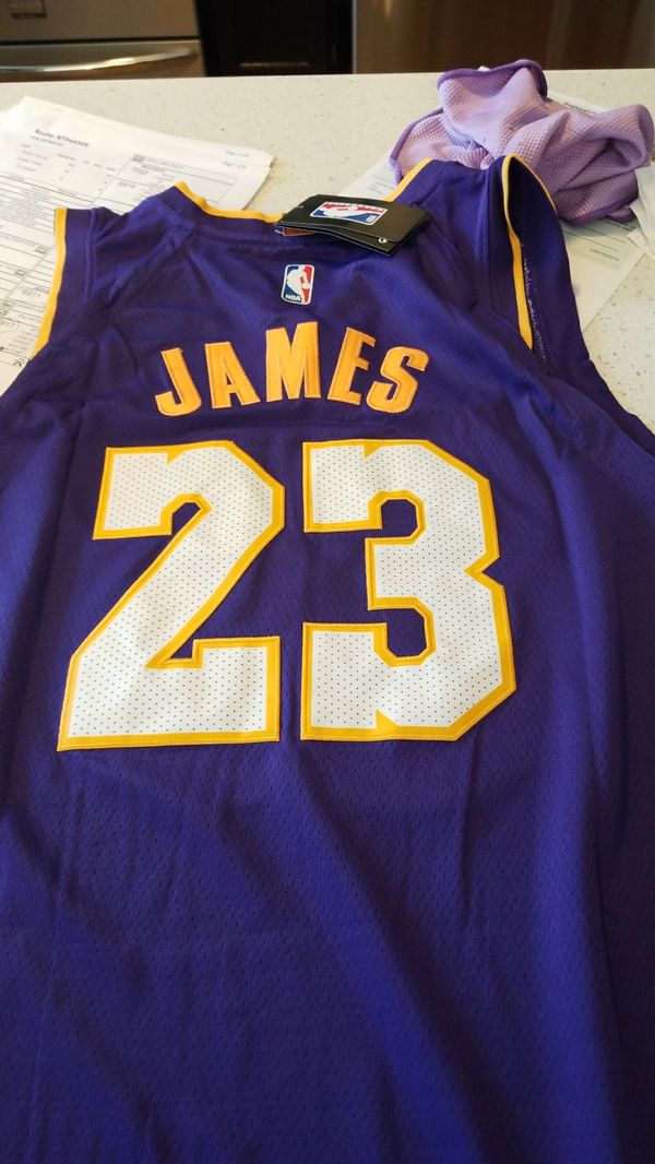 lebron james cowboys jersey