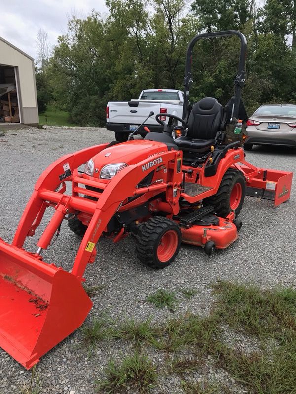 2016 Kubota Bx 2670 sub compact tractor for Sale in Smithfield, KY