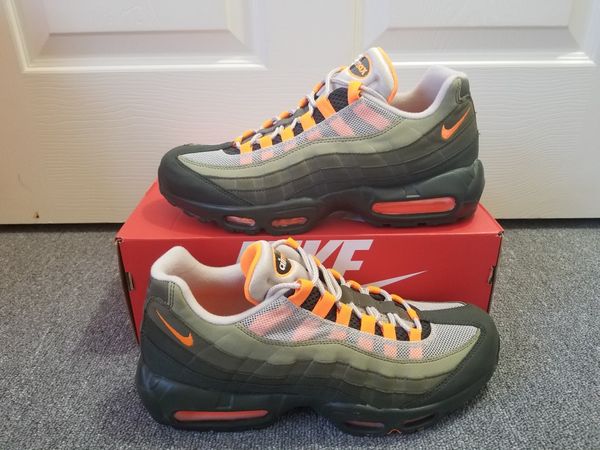 nike air max 95 string/total orange/neutral olive nike air max 95 string/total orange/neutral olive